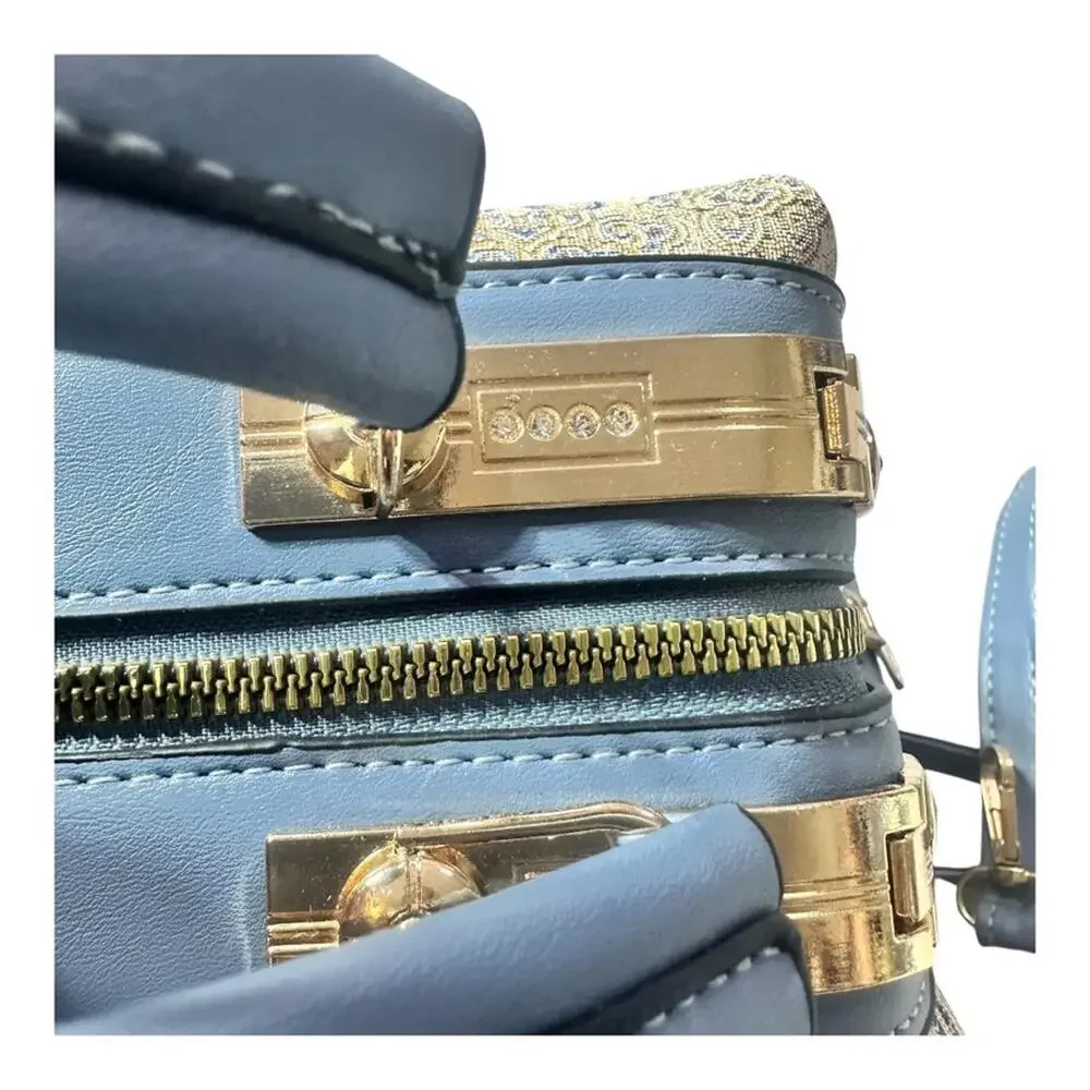 NWOT Blue & Cream Square Tote‎ w/ Strap
